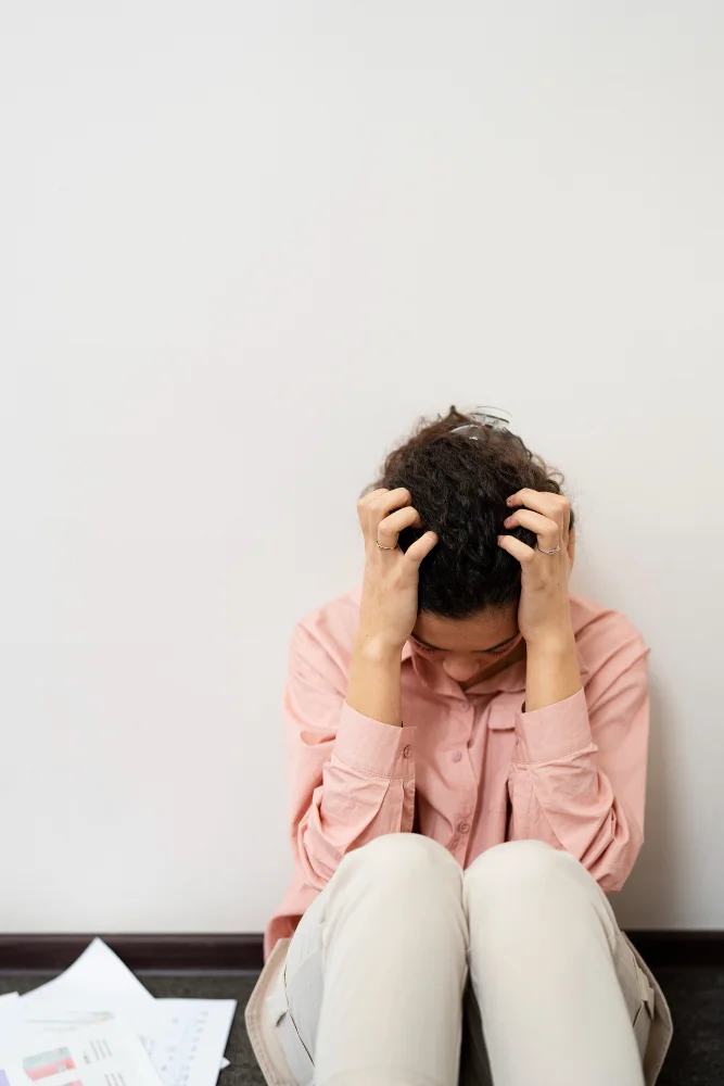 Psicólogo depresión para síntomas de tristeza, apatía y aislamiento